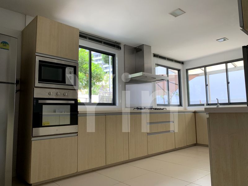 4 Bed Semi-Detached House (Landed) for Rent in  Mount Sinai Lane - Image 6